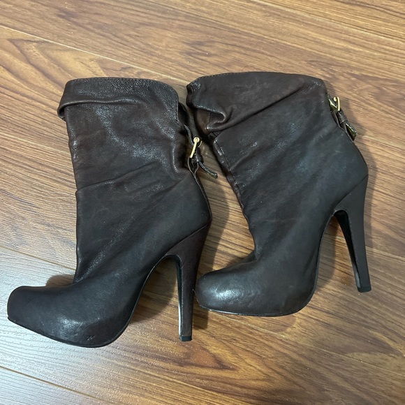 Brown Leather Boots - Picture 2 of 5